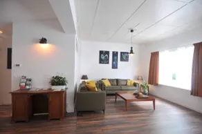 Luxurious, spacious apartment ”De Tol” near the Rijnkade - Image 2