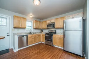 ⭐️Newly Renovated Perfect for Business and Leisure⭐️ - Image 5