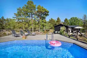 In the archipelago near Stockholm - Image 2