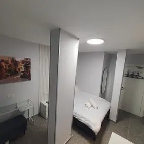 Small & Cozy Boutique Apartment - Image 2
