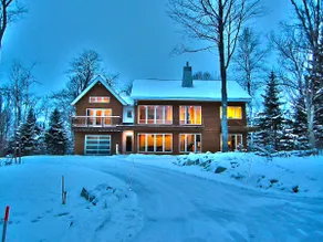 Hemlock House - Image 5