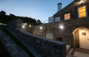 La maison 'Casa do Simão' est une maison centenaire accueillante à louer - Image 4
