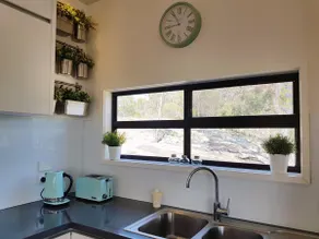'Mossy Rock Cabin', Stanthorpe - Image 5