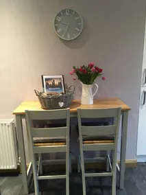 Kennedy Terrace; Modern 2 bedroom house, central - Image 4