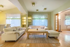 Villa EverGreen en el centro con jardín privado (estacionamiento en garaje, patio y jacuzzi) - Image 2