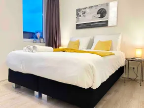 * * I(h)Art Suite | Stylish 2BR Amsterdam Stay - Image 2