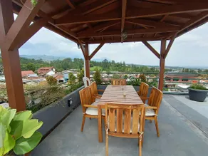 Chiga Home - Image 5