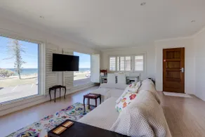 Beachfront MIAMI 2 Bdr Easy Living VIEWS VIEWS!!!! - Image 5