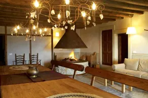 Puigarnau: unique farmhouse in the region - Image 4