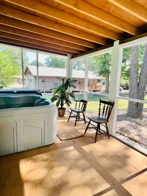 Cozy hideaway w/ a private hot tub. - Image 3
