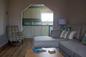 Luxury flat in the centre of Louth with parking - Image 5