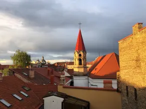 Great views lofty Flat in Vilnius Old Town - Image 4