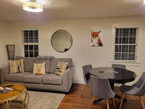 Sly Fox Cottage - Image 3