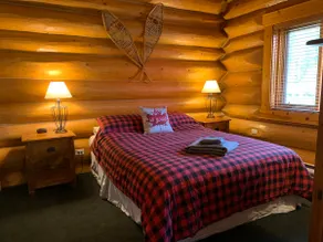 Yoho Bothy, a log cabin retreat in the Rockies - Image 2