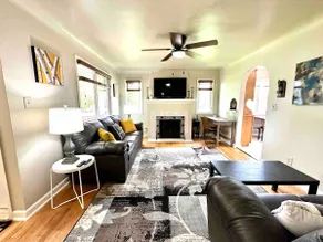 Cozy Retreat on Elk Street - Image 3