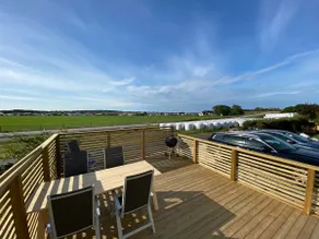 Large guest house near the sea - Image 2