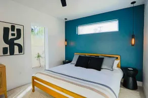 Newly Built! Modern Casita | King bed | Central UA - Image 3