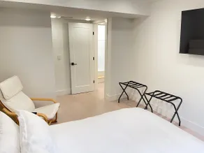 NEW! Great Location - Luxury Basement Private Apt - Image 4