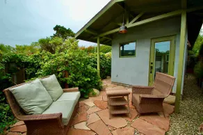 Coastal Private Guest House on 1 Acre. - Image 3