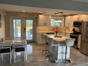 Pleasantview 2 bedroom suite - Image 2