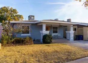 Mid-century meets West Texas, 2BR w view of star🌟 - Image 2