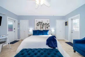 Suite Retreat - Image 2