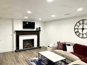 Jordan Landing Gem: 3 BR Apt, Pet Friendly - Image 3