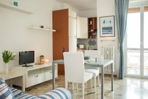 Bright Flat View Balcony Self Check-In | Desk & M5 - Image 2