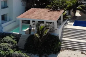 Luxury Beach House Oceanfront - Image 5