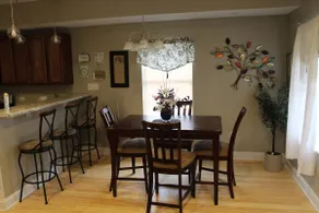 TRE' BOHN is a beautiful newly renovated property! - Image 2