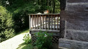 ONE ROOM LOG CABIN IN FOSCOE (BOONE) - Image 3