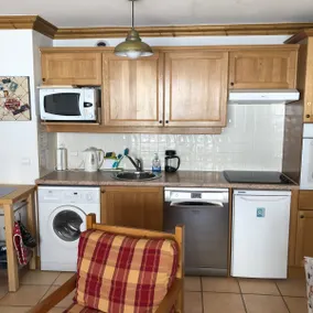 Fantastic 2 bed apartment - Image 3