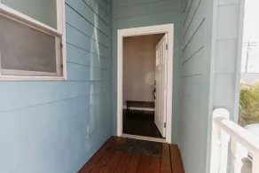 Craftsman Loft in Downtown Azusa - Image 2