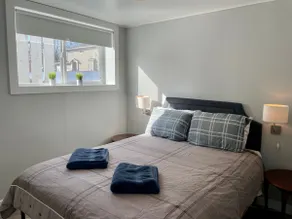 Cozy Getaway | Broadway- Ideal For Long term stays - Image 2