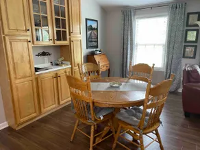 Just off Main near Taylors Mill - CLEAN & COMFY - Image 5