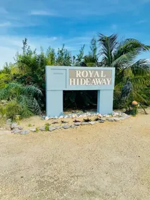 Royal Hideaway - Image 2