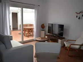 A detached house with a patio in the center of Ciutadella - Image 2