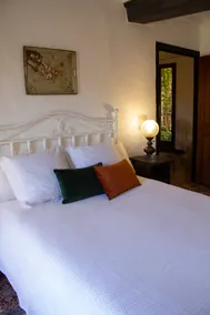 Charming apartment in historic village centre - Image 2