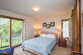 Cyclone Getaway*ISU*3 Baths*3 Queen Bedrm*6 Adults - Image 4