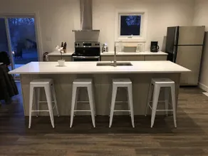 This Is County - Beautiful Renovated Home. - Image 3