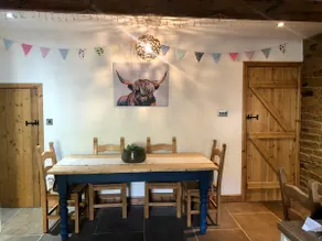 Wuthering Cottage - Central, Stylish, Cosy, Comfy - Image 2