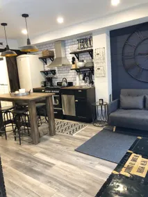 Brand New Rustic Private Bachelor Suite in Vaughan - Image 2