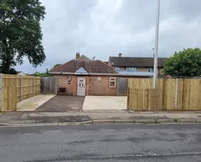 Detached 3 bed bungalow. - Image 2