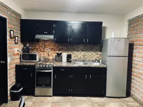 Beautiful apartment with parking - Image 5