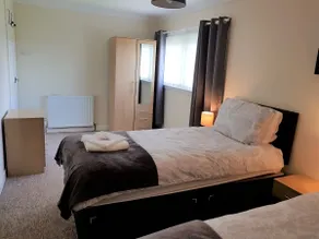 Central Scotland Home from Home, 3 Bedrooms 5 Beds - Image 4