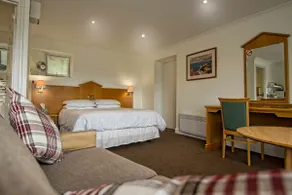 Annexe at Gosfield Lake - Image 3