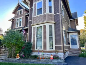 Historic 1200sqft Apt -Finger Lakes (North unit) - Image 2