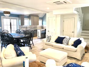 Newer Home in Oak Bluffs near everything you want! - Image 2