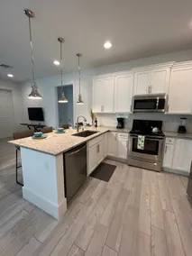 Luxe 2 Bedroom Inter-coastal Downtown Stuart - Image 4