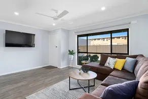 Lakeside Bella Vista - Image 4